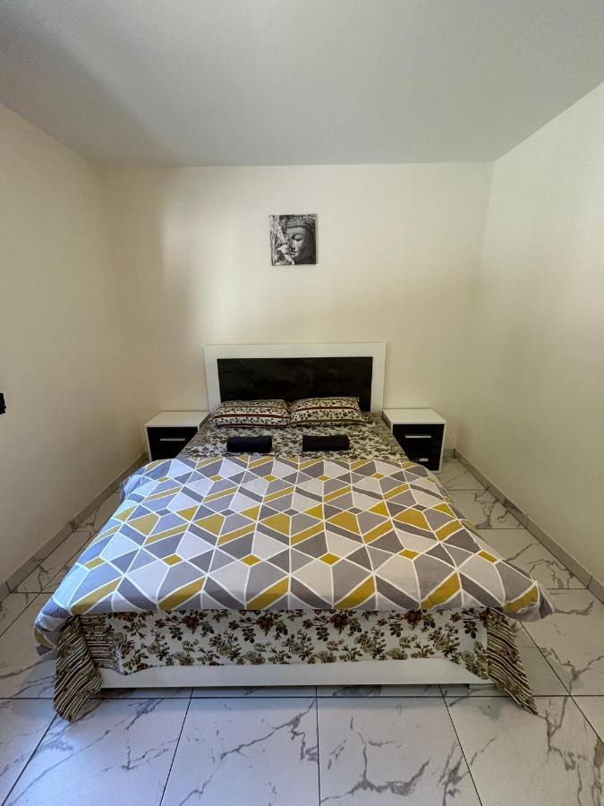 Masion Belle Vue Apartment Sarcelles Bagian luar foto